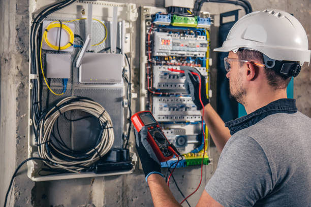 Best Licensed Electrician  in Fraser, MI